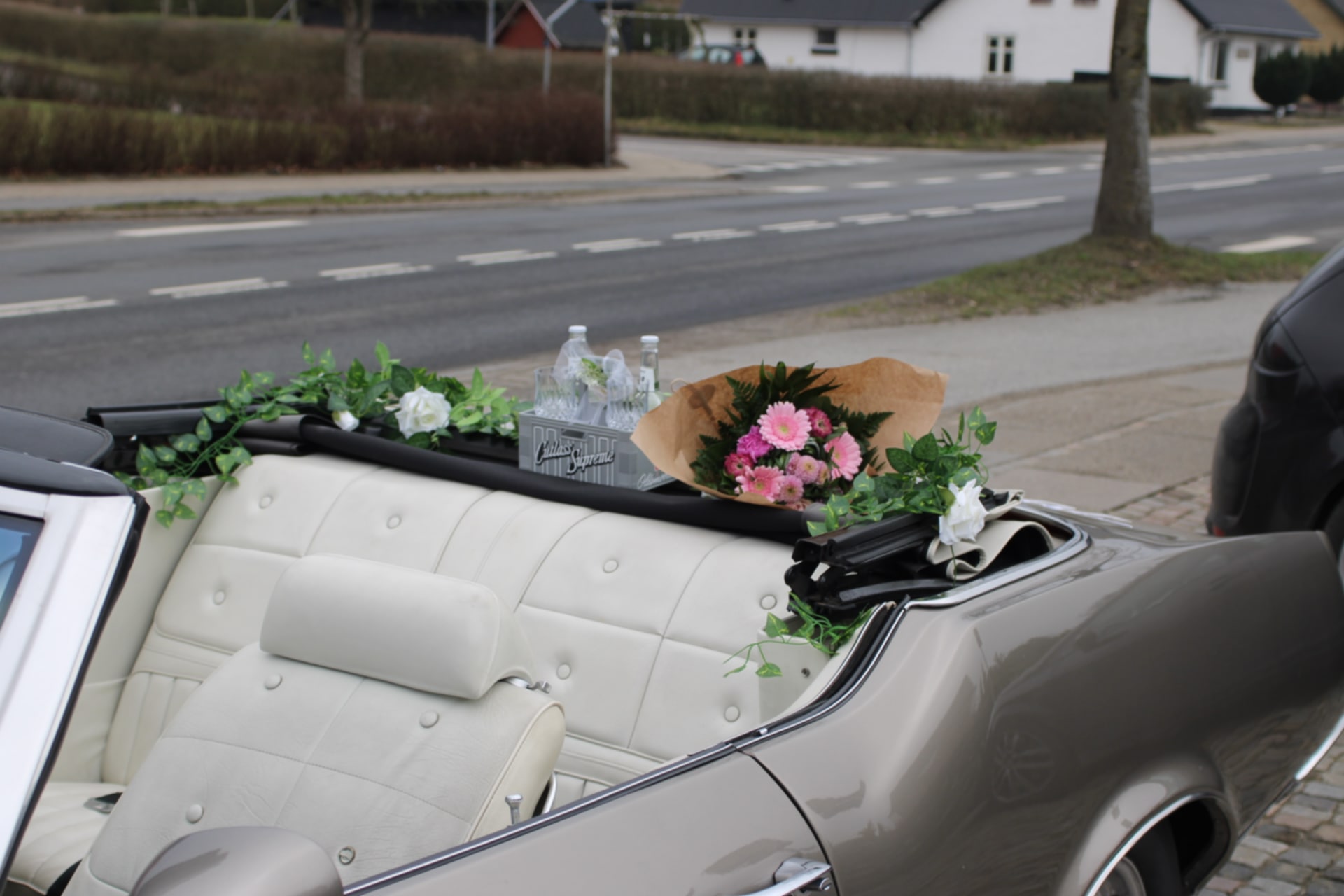 oldsmobile cutlass supreme bryllup kaleche