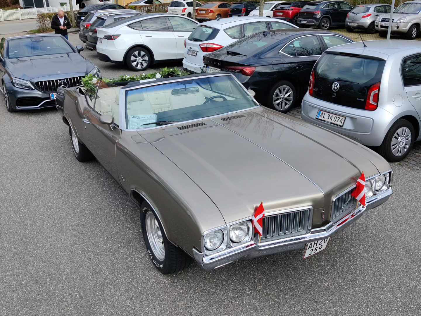 oldsmobile cutlass supreme forfra